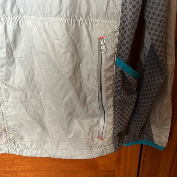 Merrell lightweight jacket - medium - Picture 7 of 9